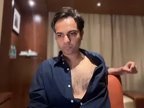 Snapshot of immog727 chatting on February 13, 5:01 pm immog727 online show from February 13, 5:01 pm