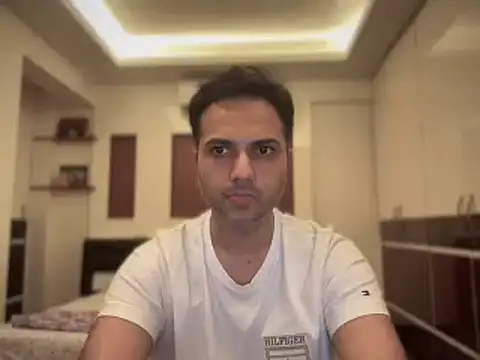 Snapshot of immog727 chatting on October 24, 6:15 pm immog727 online show from October 24, 6:15 pm