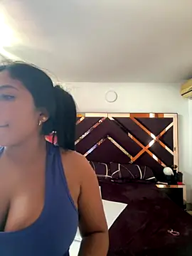 emmyjhonson07 online show from December 4, 2:15 pm