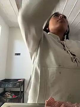 emmyjhonson07 online show from January 9, 3:26 pm