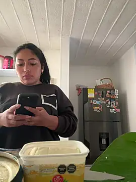 emmyjhonson07 online show from February 18, 12:56 pm