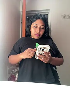 emmyjhonson07 online show from July 14, 3:51 pm