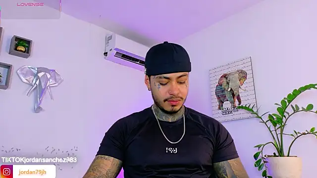 Snapshot of JordanSmiith_ chatting on June 16, 9:39 pm JordanSmiith online show from June 16, 9:39 pm