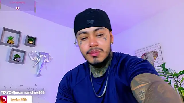 Snapshot of JordanSmiith_ chatting on June 22, 9:56 pm JordanSmiith online show from June 22, 9:56 pm