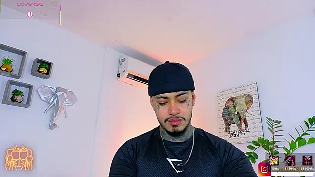 Snapshot of JordanSmiith_ chatting on July 30, 10:09 pm JordanSmiith online show from July 30, 10:09 pm