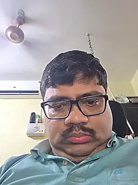 Snapshot of krama04 chatting on May 18, 11:16 am krama04 online show from May 18, 11:16 am