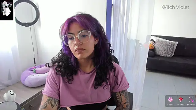 Snapshot of witchviolet chatting on January 23, 9:50 pm witchviolet online show from January 23, 9:50 pm