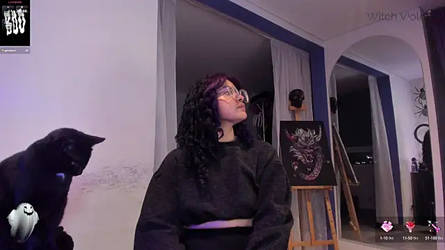 Snapshot of witchviolet chatting on February 26, 1:43 am witchviolet online show from February 26, 1:43 am