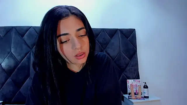 Snapshot of Linisprincehot69 chatting on January 19, 3:39 am Linisprincehot69 online show from January 19, 3:39 am