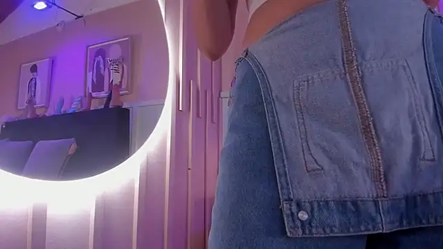 chloe watson  online show from January 16, 7:51 pm