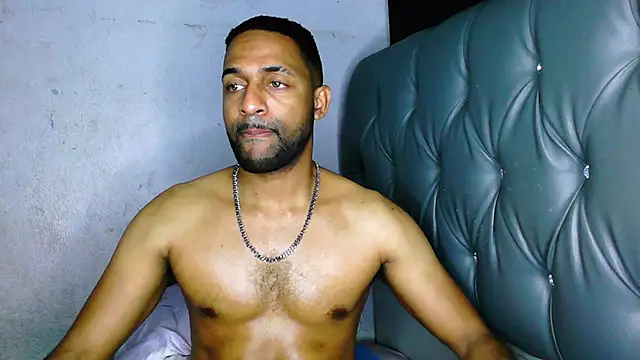 Snapshot of bbcblackhot34 chatting on January 25, 2:58 am bbcblackhot34 online show from January 25, 2:58 am