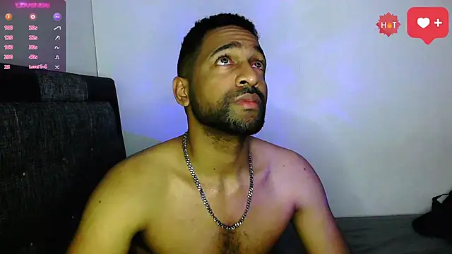 Snapshot of bbcblackhot34 chatting on February 17, 3:36 am bbcblackhot34 online show from February 17, 3:36 am