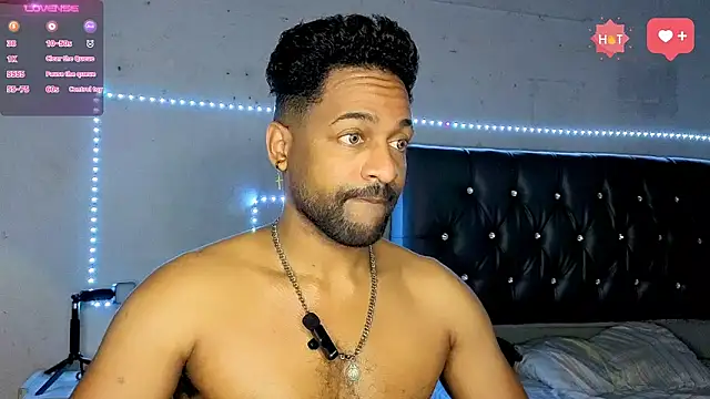 Snapshot of bbcblackhot34 chatting on December 1, 3:44 am bbcblackhot34 online show from December 1, 3:44 am