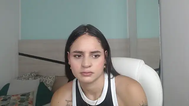 Snapshot of heidy_hoiss chatting on January 11, 8:21 pm heidy hoiss online show from January 11, 8:21 pm