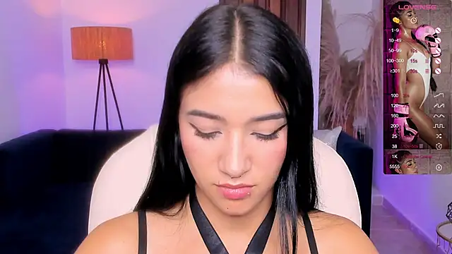 Snapshot of Antonella_Grayy chatting on February 5, 5:09 pm Antonella Grayy online show from February 5, 5:09 pm