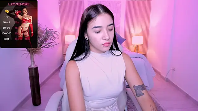 Snapshot of Antonella_Grayy chatting on October 11, 10:58 am Antonella Grayy online show from October 11, 10:58 am
