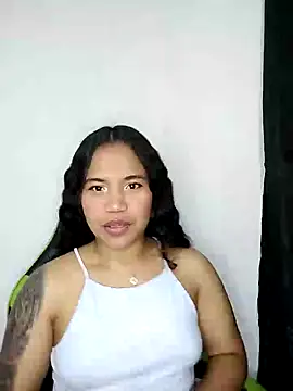 Snapshot of leila_22 chatting on January 20, 9:56 am leila 22 online show from January 20, 9:56 am