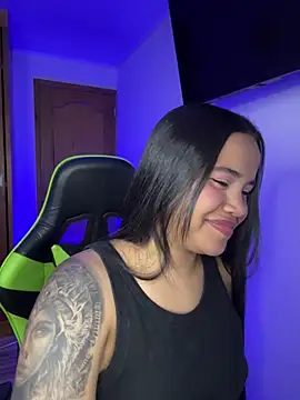 leila 22 online show from February 9, 7:23 am