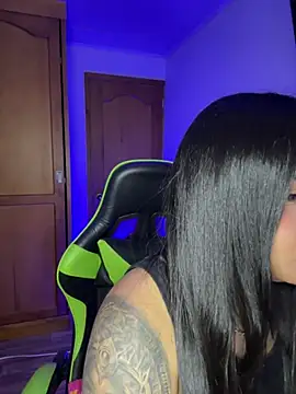 leila 22 online show from May 19, 4:57 pm