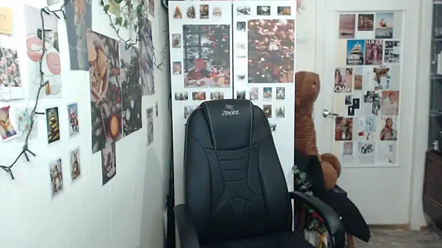 CapriScorpion online show from January 24, 4:39 pm