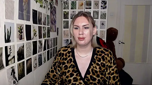 CapriScorpion online show from September 15, 1:44 pm