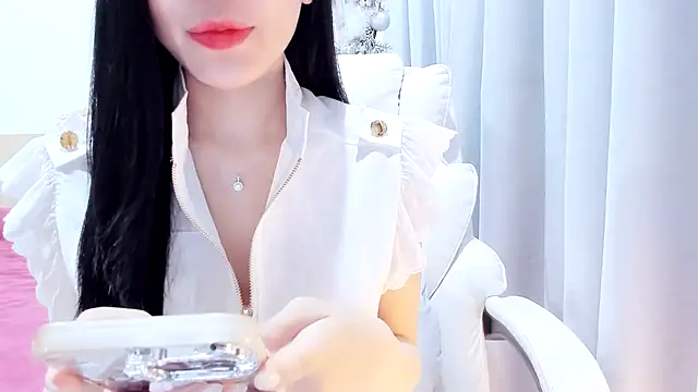 Lita-Julia online show from May 3, 6:14 pm