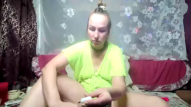 Snapshot of Alina_Night_777 chatting on March 11, 7:58 am Alina Night 777 online show from March 11, 7:58 am