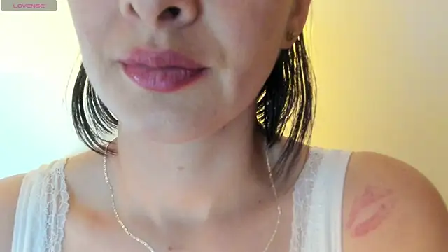 queen fetish online show from September 10, 3:45 pm