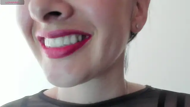 queen fetish online show from November 24, 1:44 pm