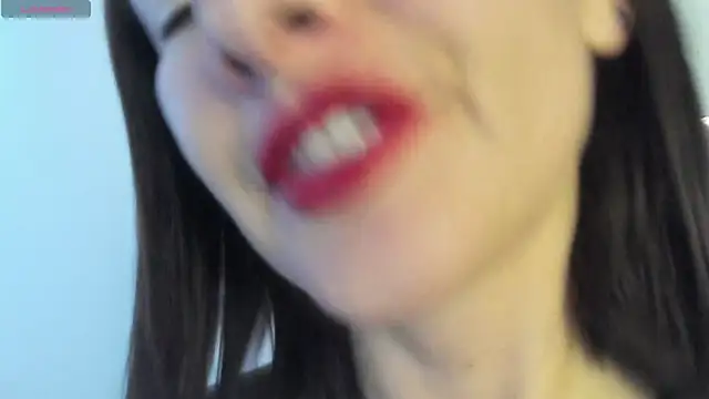 Snapshot of queen_fetish chatting on May 31, 8:10 pm queen fetish online show from May 31, 8:10 pm