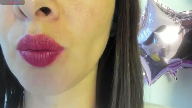 Snapshot of queen_fetish chatting on June 9, 7:58 pm queen fetish online show from June 9, 7:58 pm