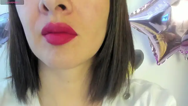 Snapshot of queen_fetish chatting on June 13, 4:49 pm queen fetish online show from June 13, 4:49 pm