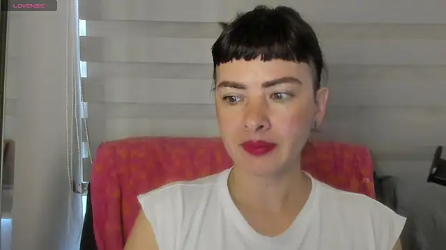 Snapshot of queen_fetish chatting on June 22, 4:26 pm queen fetish online show from June 22, 4:26 pm