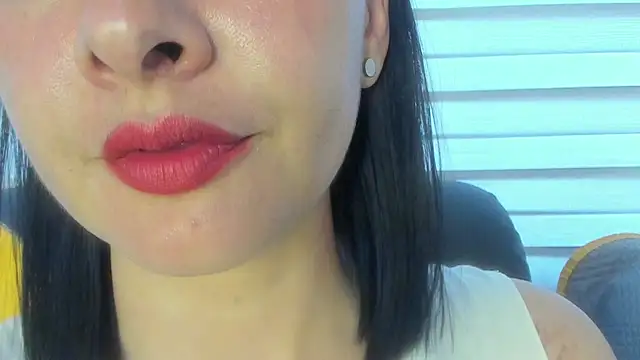 Snapshot of queen_fetish chatting on July 21, 8:55 pm queen fetish online show from July 21, 8:55 pm