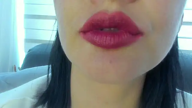 Snapshot of queen_fetish chatting on July 22, 7:49 pm queen fetish online show from July 22, 7:49 pm