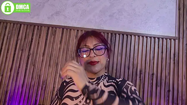 evelynjohnsoon online show from June 11, 5:55 pm