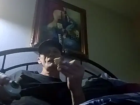 Snapshot of ironwood420 chatting on January 31, 1:56 pm ironwood420 online show from January 31, 1:56 pm