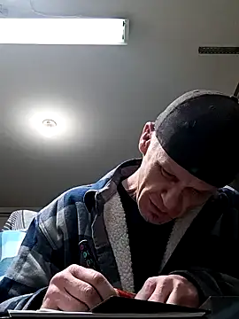 Snapshot of ironwood420 chatting on February 1, 12:47 pm ironwood420 online show from February 1, 12:47 pm