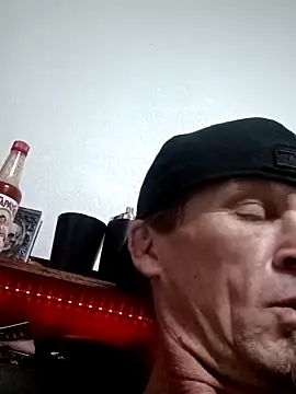 Snapshot of ironwood420 chatting on December 15, 11:58 am ironwood420 online show from December 15, 11:58 am