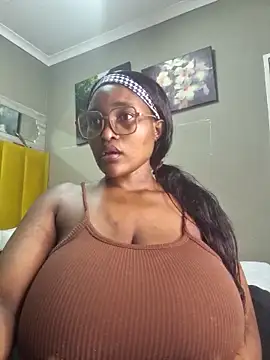 Bustygoddess32 online show from February 28, 10:17 pm