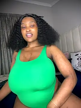 Bustygoddess32 online show from November 18, 9:41 pm