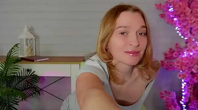 Snapshot of ms_natty chatting on January 10, 6:49 pm ms natty online show from January 10, 6:49 pm