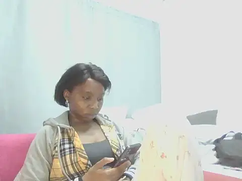 Snapshot of Sexxybella27 chatting on June 18, 7:51 pm Sexxybella27 online show from June 18, 7:51 pm