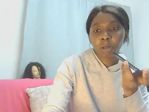 Snapshot of Sexxybella27 chatting on July 16, 6:36 pm Sexxybella27 online show from July 16, 6:36 pm
