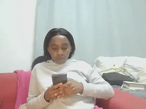 Snapshot of Sexxybella27 chatting on July 20, 8:11 pm Sexxybella27 online show from July 20, 8:11 pm