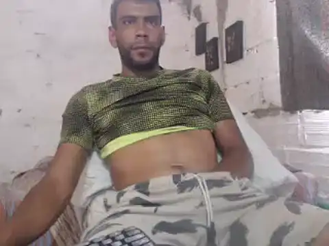 Snapshot of erik_alexander chatting on January 6, 7:56 pm erik alexander online show from January 6, 7:56 pm