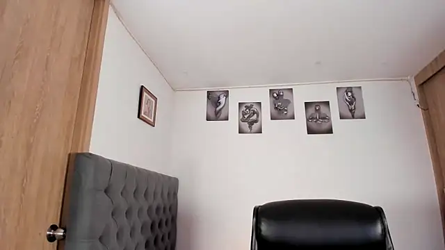 Bambi gurl online show from March 10, 3:23 am