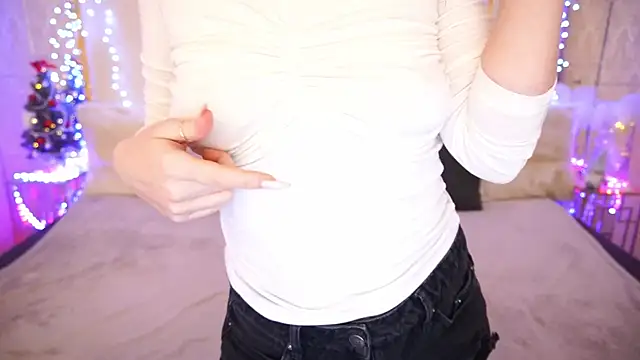 Snapshot of KimmmLi chatting on December 28, 11:09 am KimmmLi online show from December 28, 11:09 am