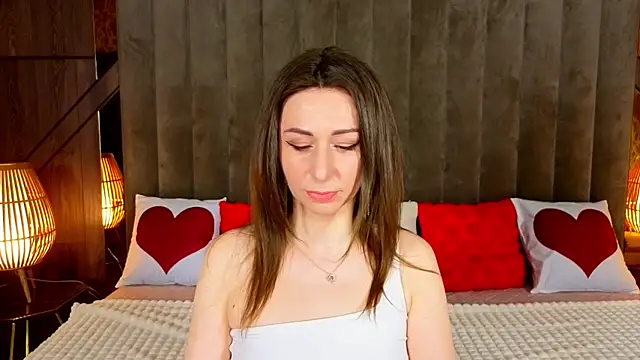 KimmmLi online show from February 17, 2:13 pm