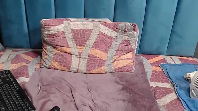 BLACKberry008 online show from February 20, 6:57 pm